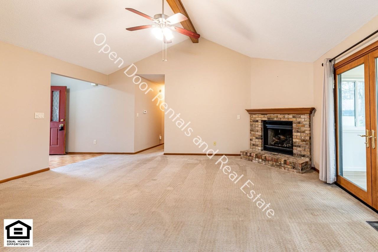 9530 Mariners Ridge Dr - Photo 2 of 25