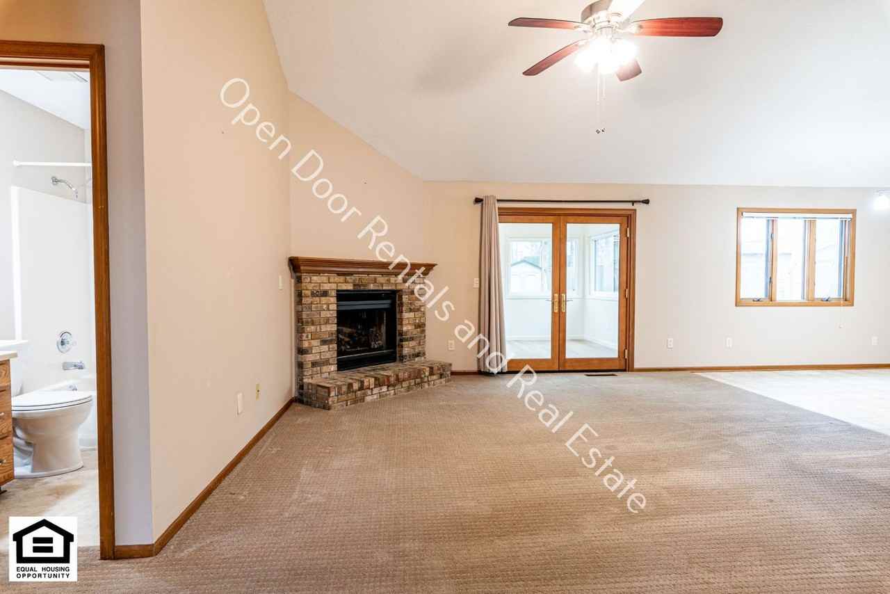 9530 Mariners Ridge Dr - Photo 5 of 25