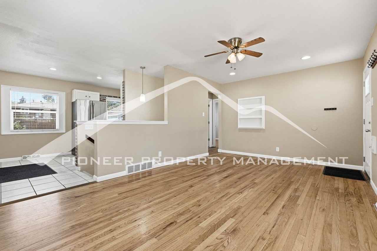 1871 S Wolff St - Photo 5 of 25