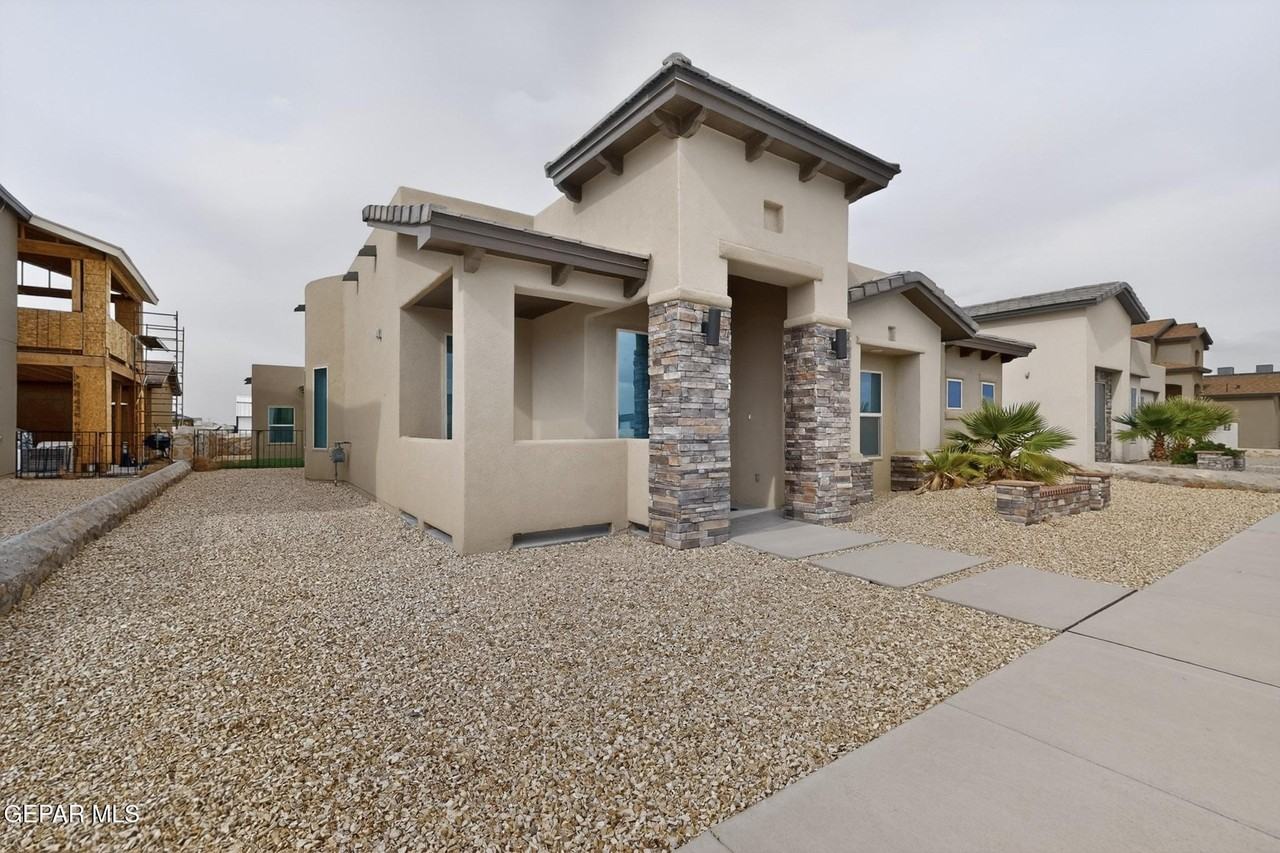 14709 Charles Foster Ave - Photo 2 of 46