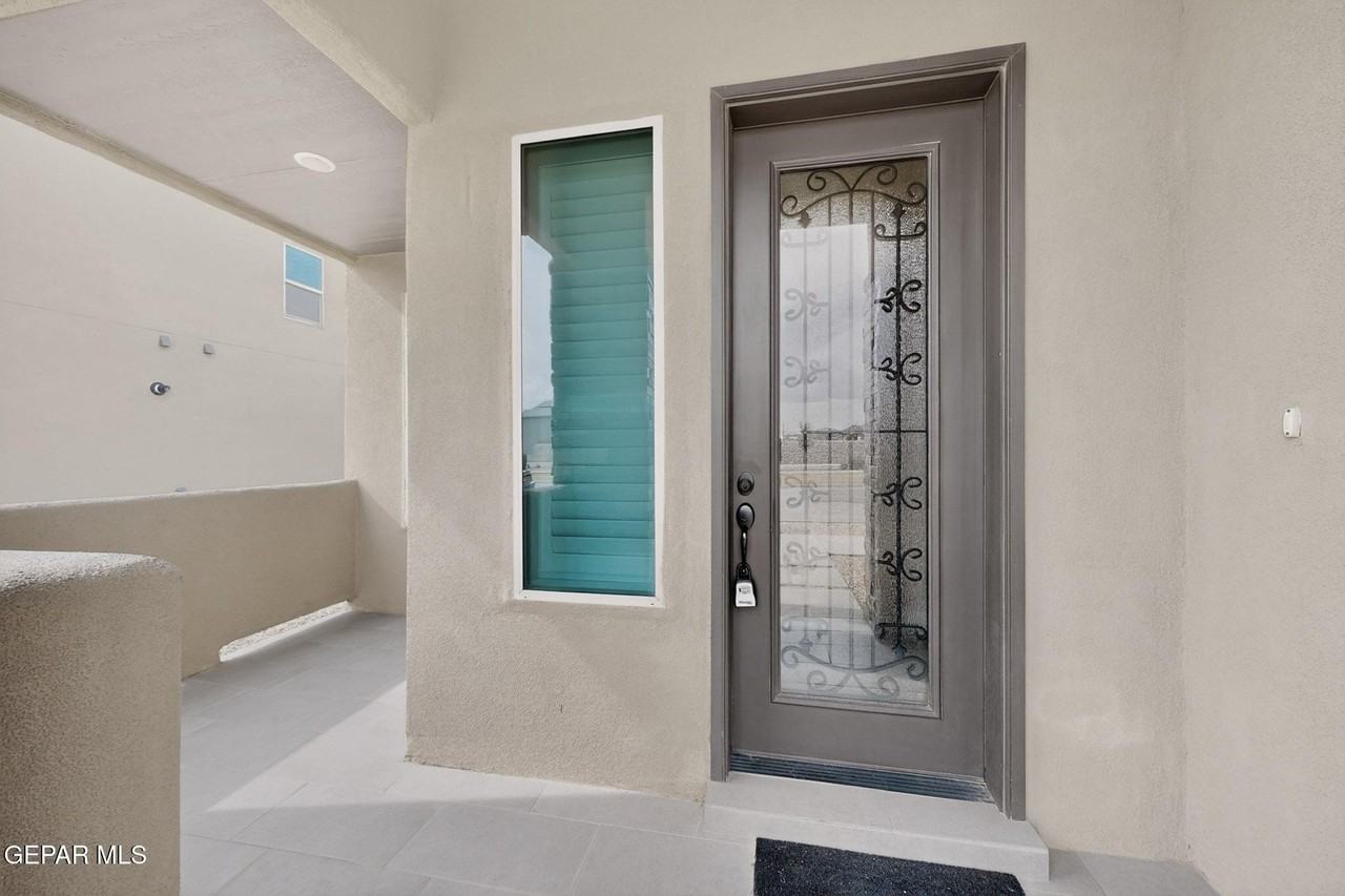 14709 Charles Foster Ave - Photo 5 of 46