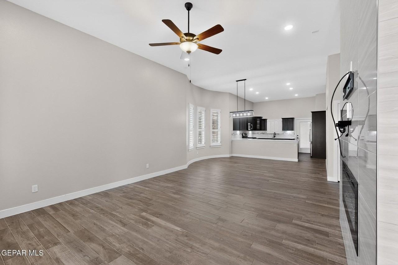 14709 Charles Foster Ave - Photo 7 of 46