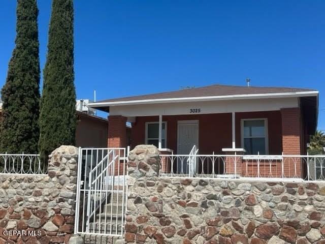 3025 E Missouri Ave - Photo 2 of 23