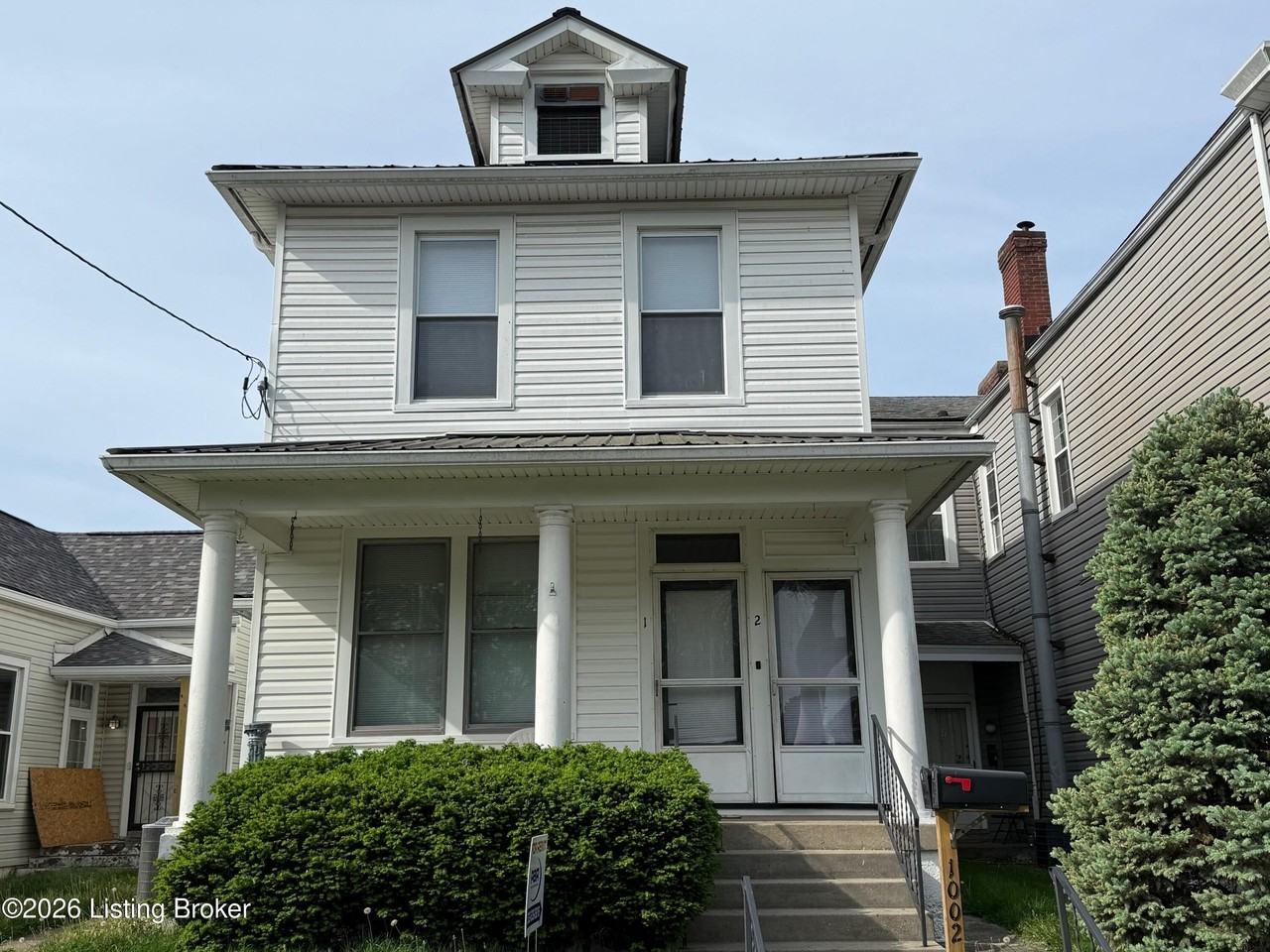 1002 Charles St - Photo 2 of 13