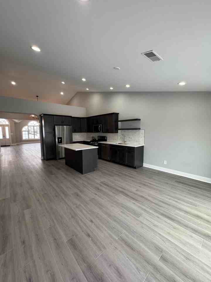 7718 E 108th Avenue - Photo 5 of 15