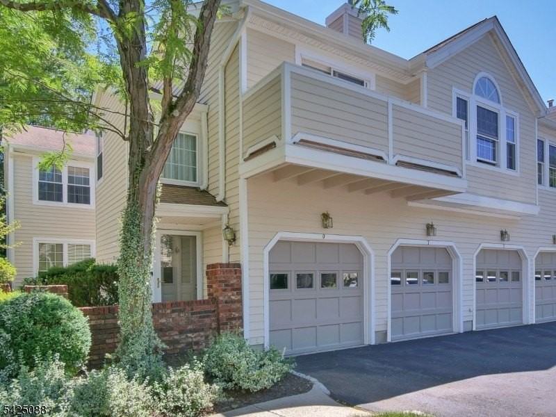 9 Teal Ln - Photo 2 of 17