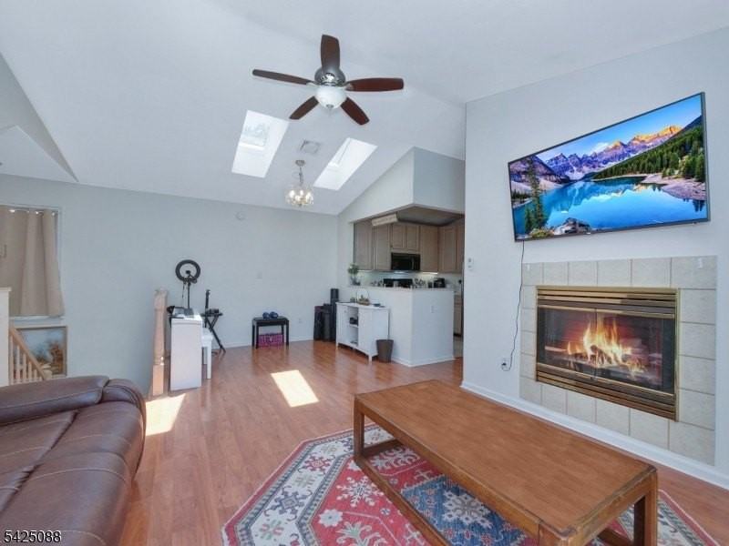 9 Teal Ln - Photo 3 of 17