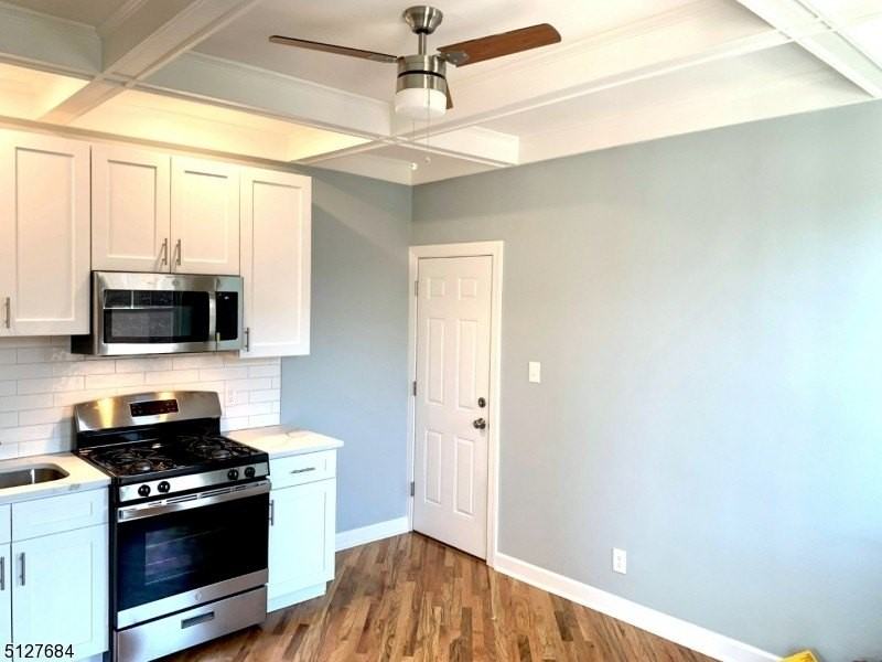 61 Washington St Apt 3 #3 - Photo 3 of 12