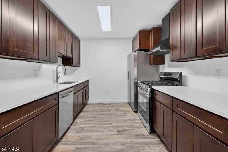 485 Broadway Apt 11 #11 - Photo 6 of 19