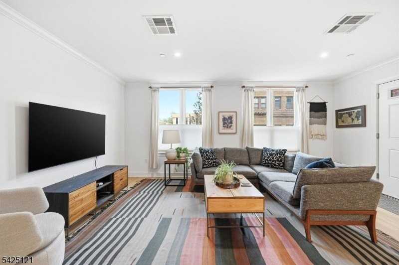 14 Ward St - Photo 5 of 32