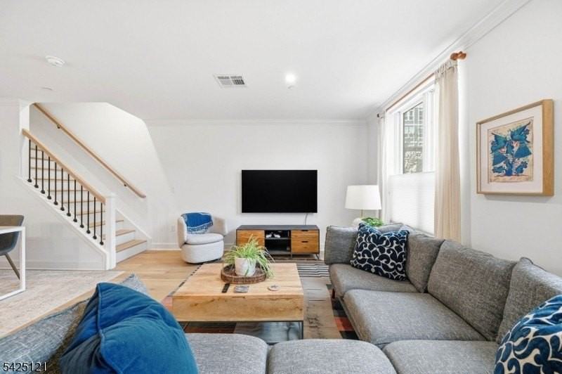 14 Ward St - Photo 7 of 32