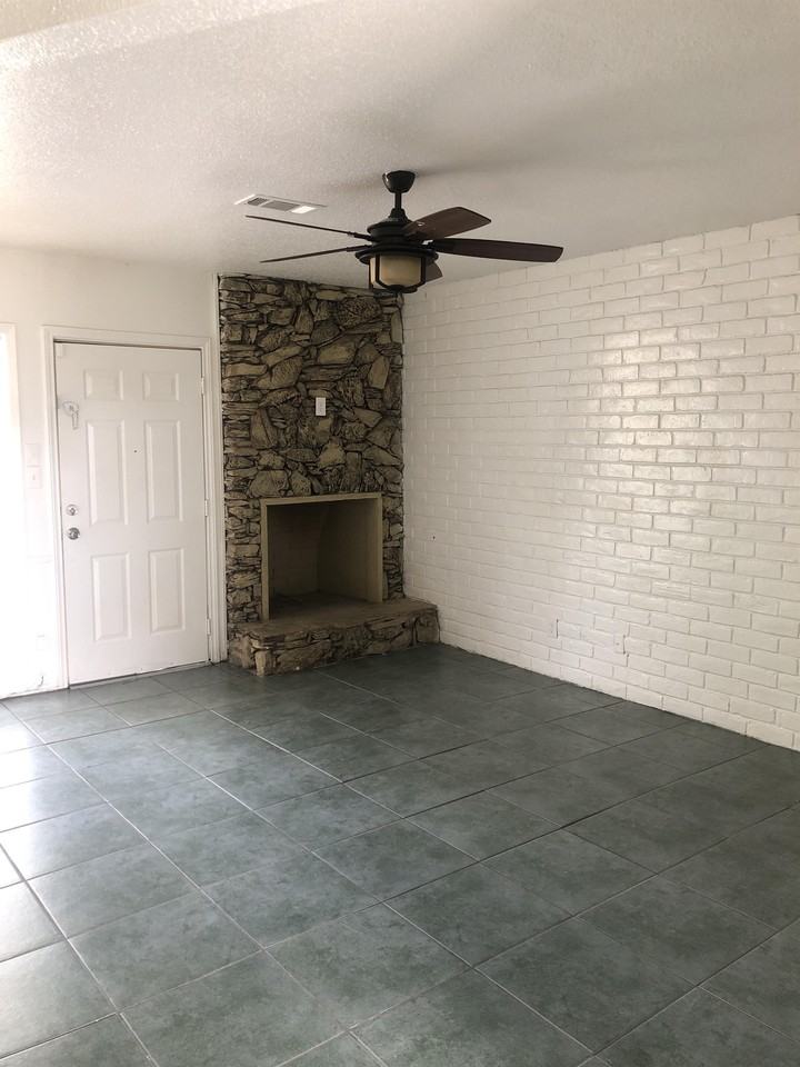 3112 Lourdes St #3112 - Photo 2 of 13