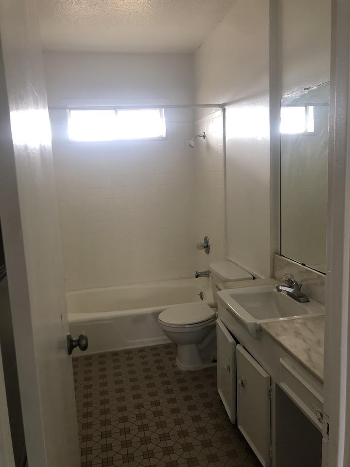 3112 Lourdes St #3112 - Photo 6 of 13