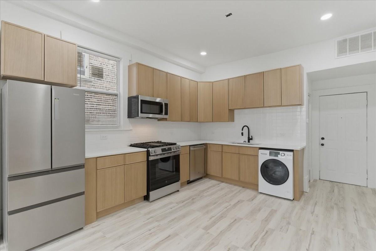 2607 W Haddon Ave #2F