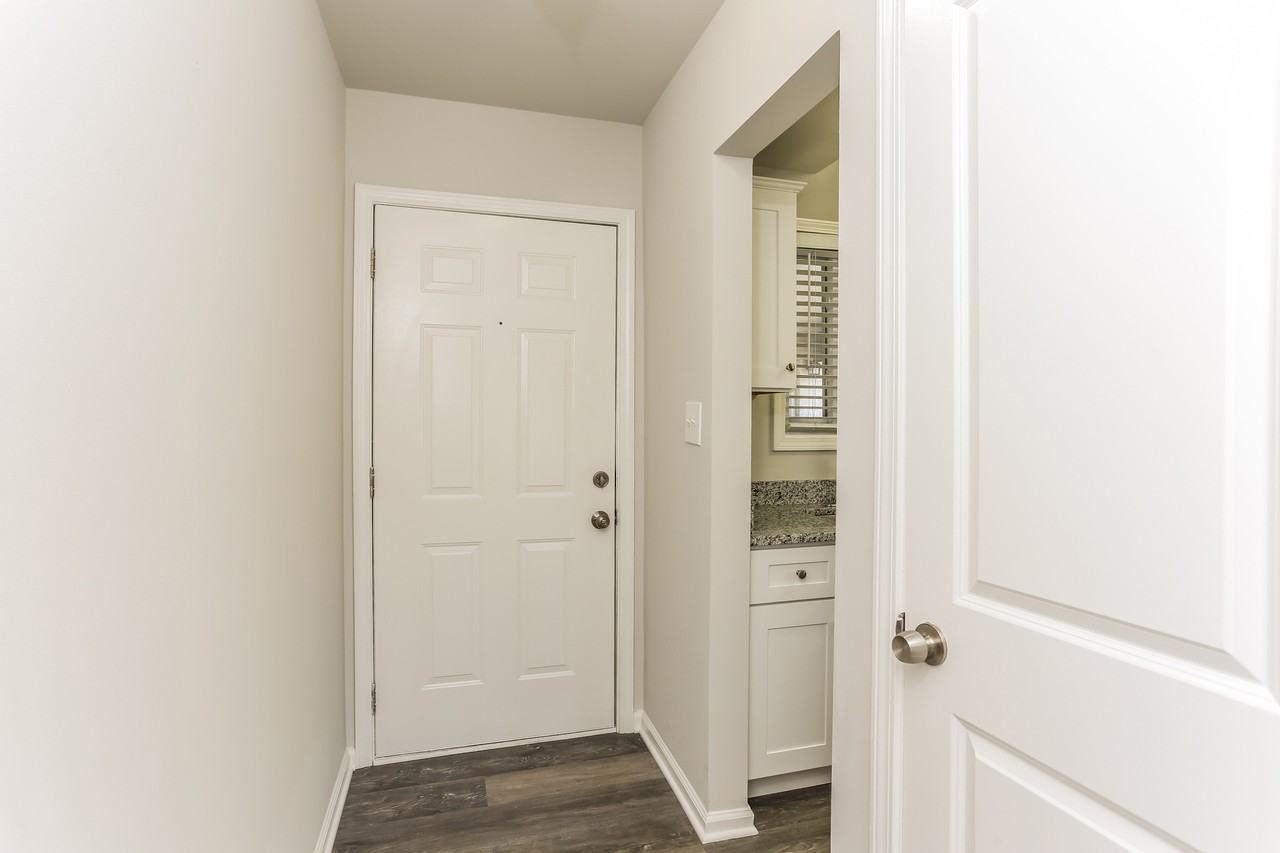 100 Terrace Dr Ne #1 - Photo 6 of 15