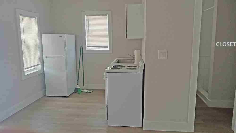 U.S. Rte 1 & Blue Heron Blvd - Photo 6 of 9