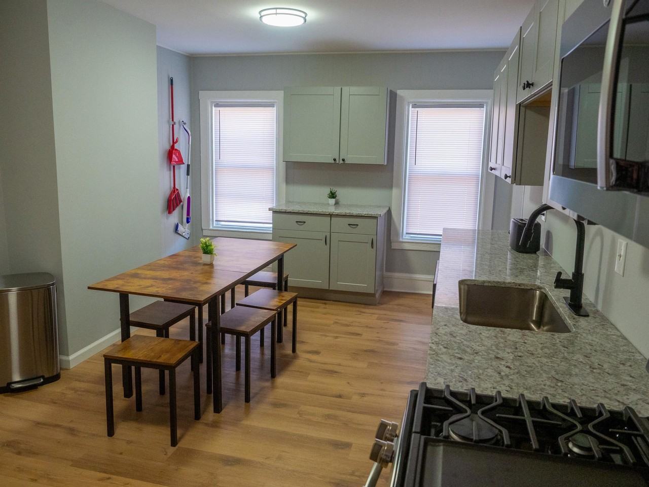 Dixwell Ave - Photo 7 of 21