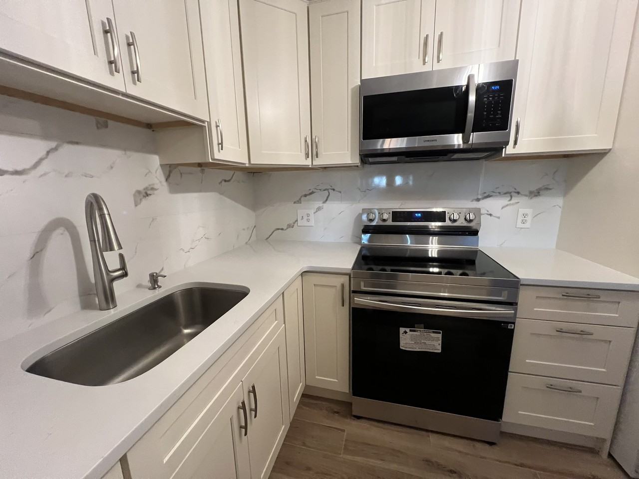 8 R Riverside Street #3-1 - Photo 4 of 11