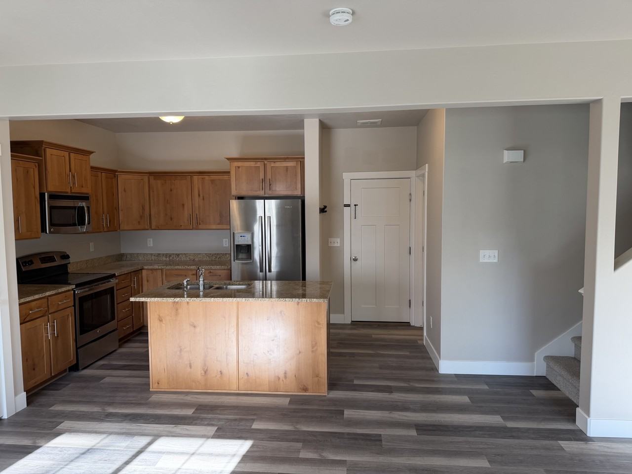 1567 Nw #102 - Photo 3 of 16
