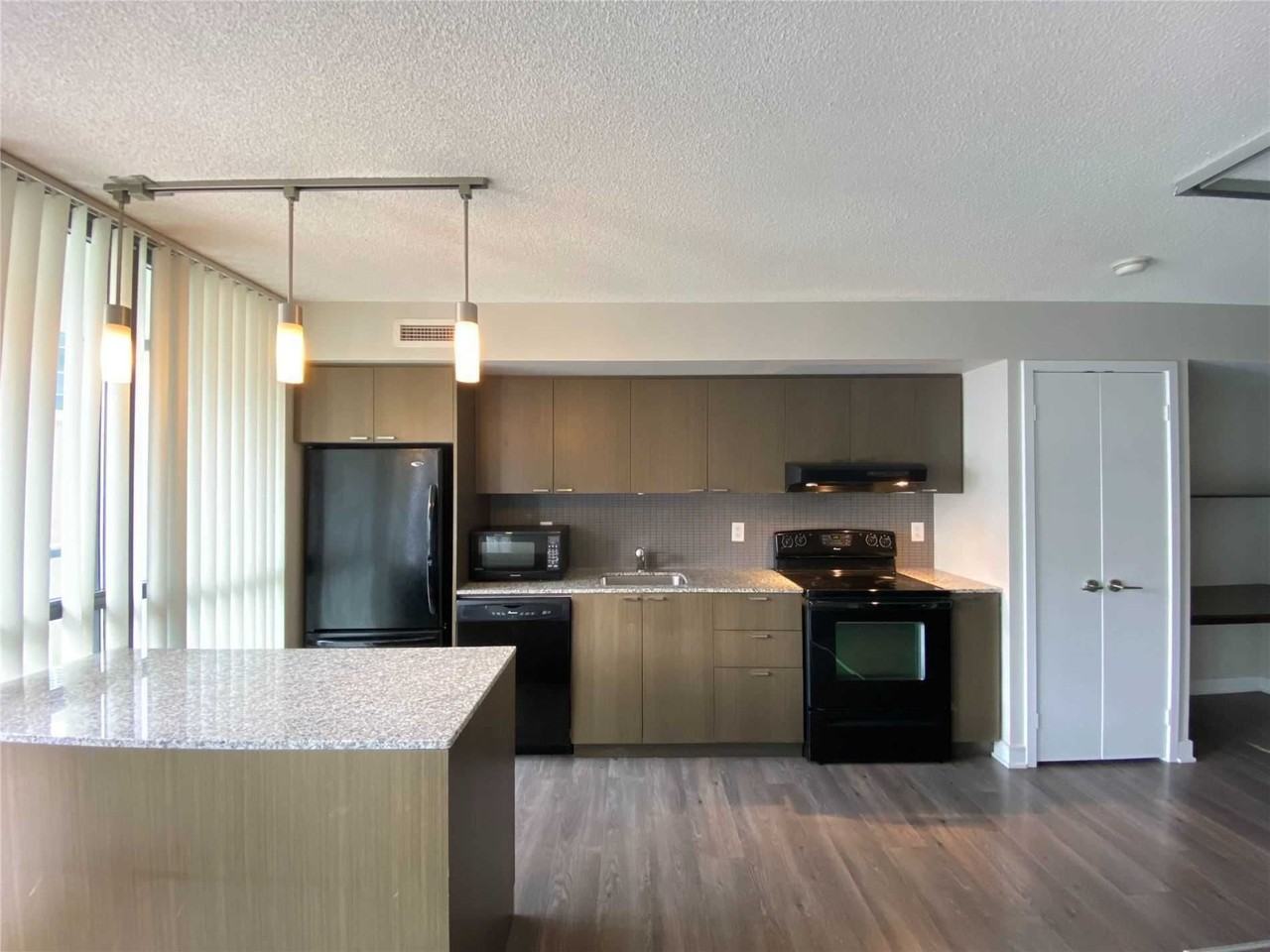 110 Charles Street East #1410 - Photo 7 of 24