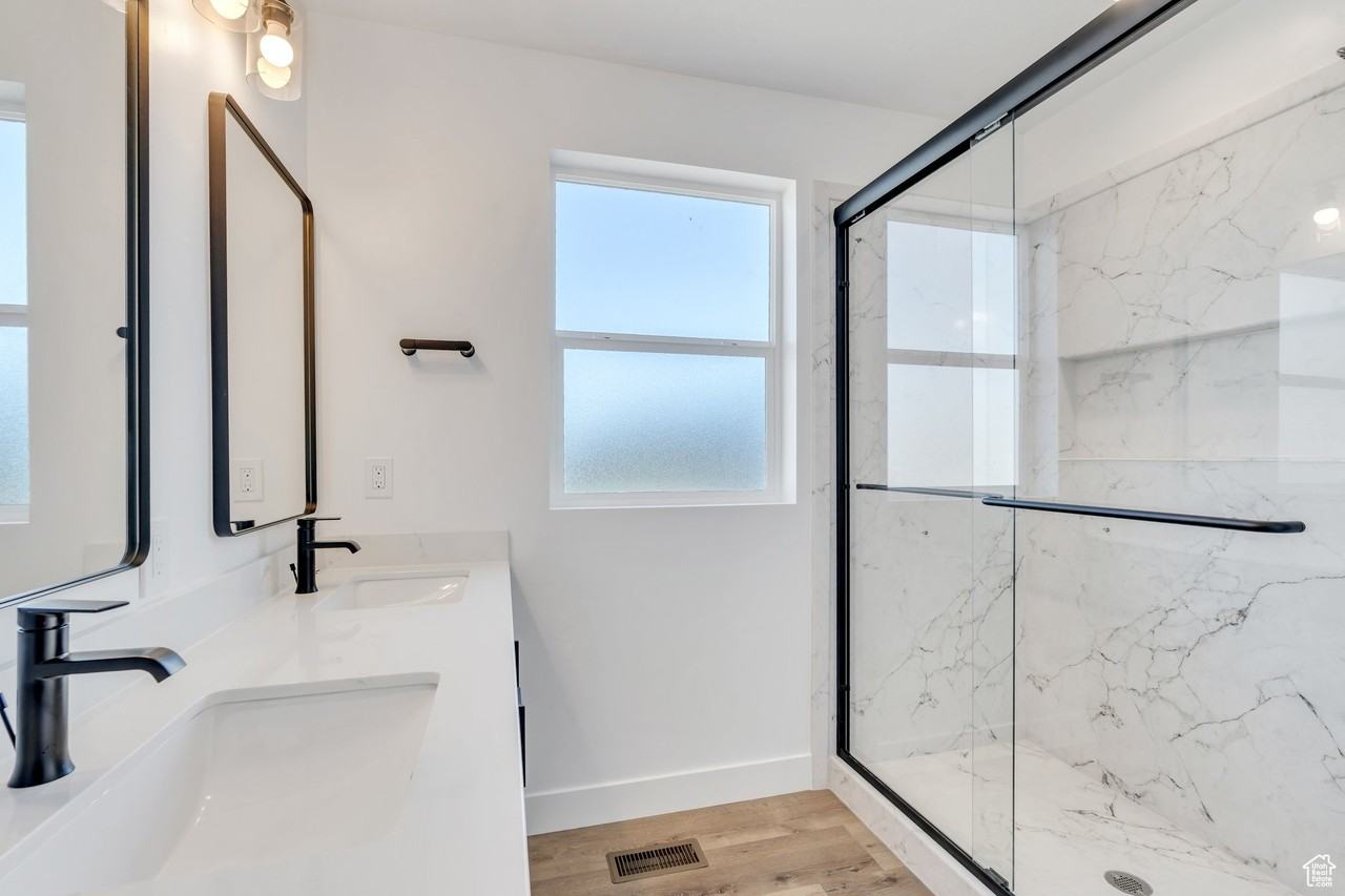 515 Ne #102 - Photo 5 of 8