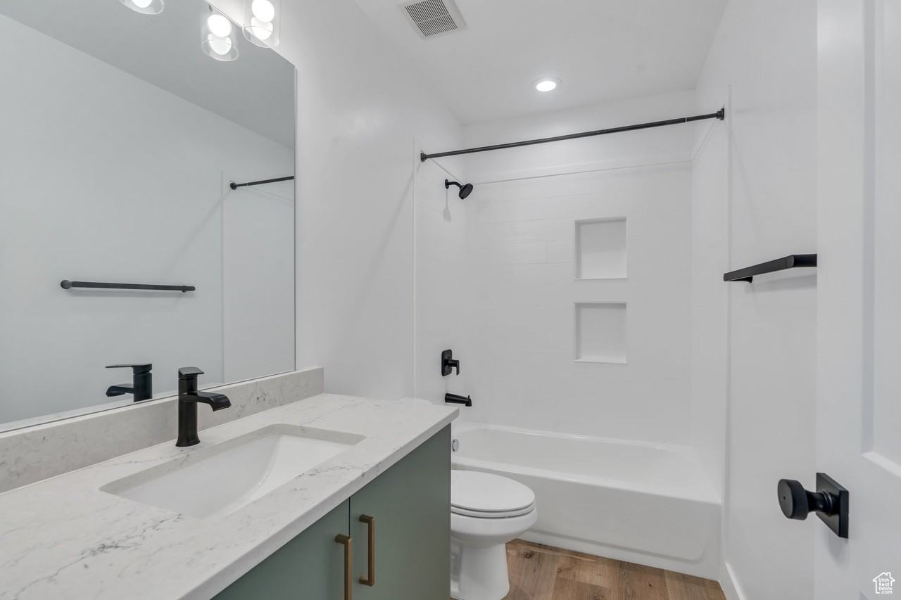 515 Ne #102 - Photo 7 of 8