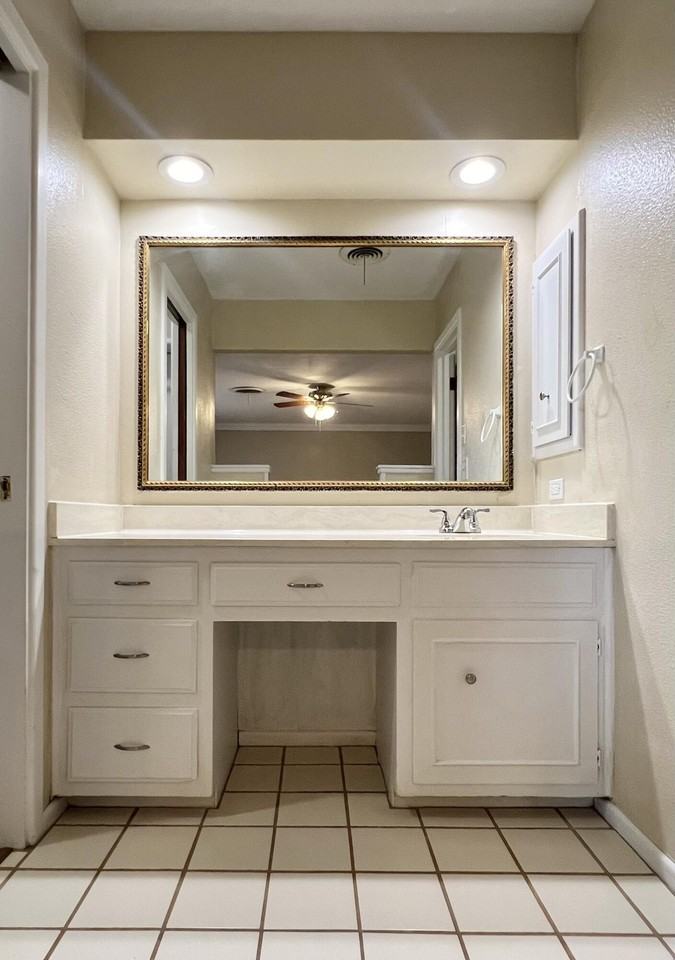 5113 13th St #A - Photo 7 of 25