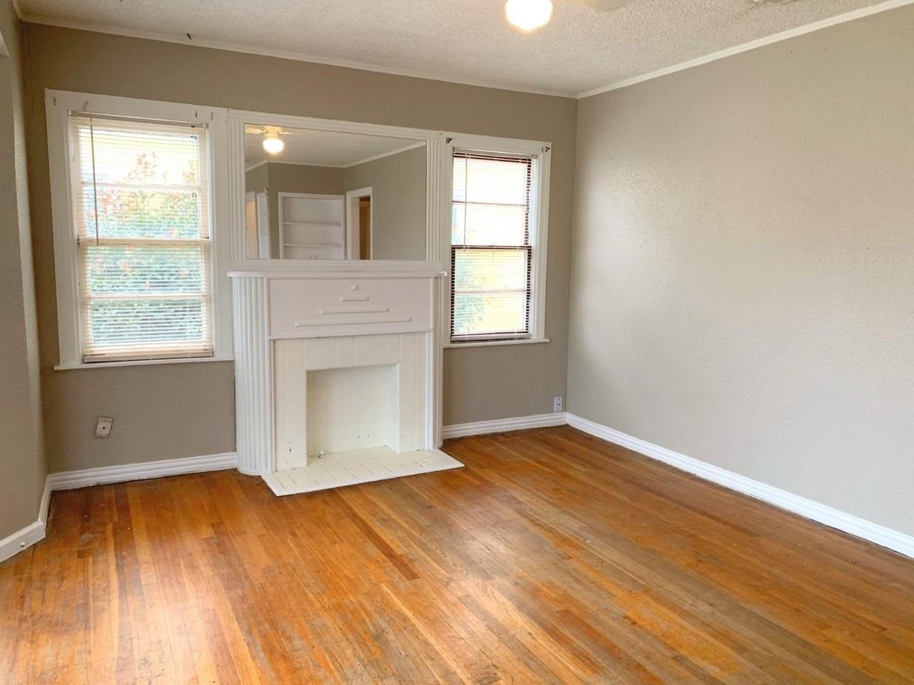 2123 30th St - Photo 2 of 14
