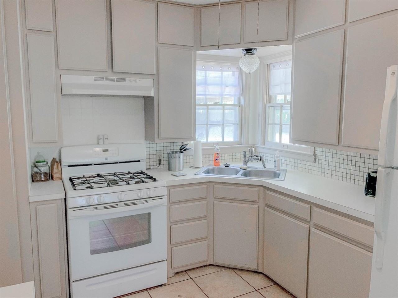 2401 26th St - Photo 5 of 13