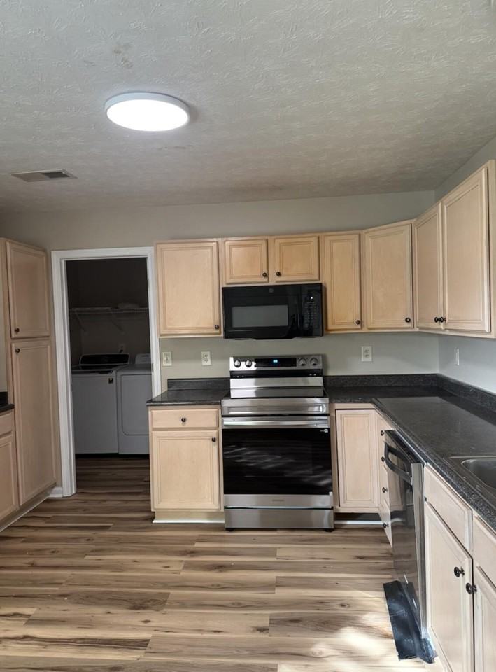 2116 Allegheny Way - Photo 5 of 15