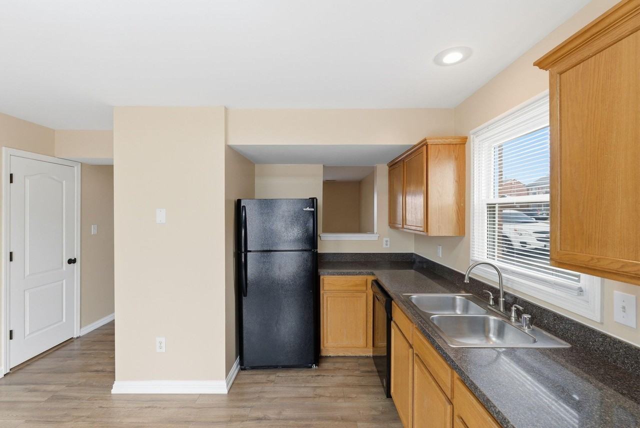 405 Mary Rose Ln - Photo 5 of 14