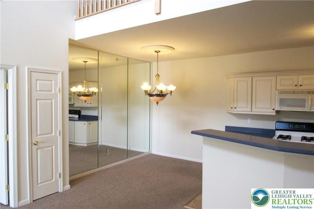 929 Eden Ter - Photo 7 of 15