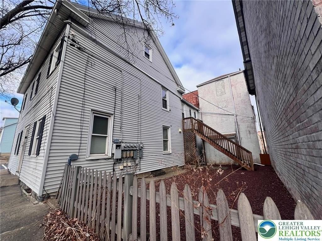 165 167 Nesquehoning Street - Photo 7 of 11