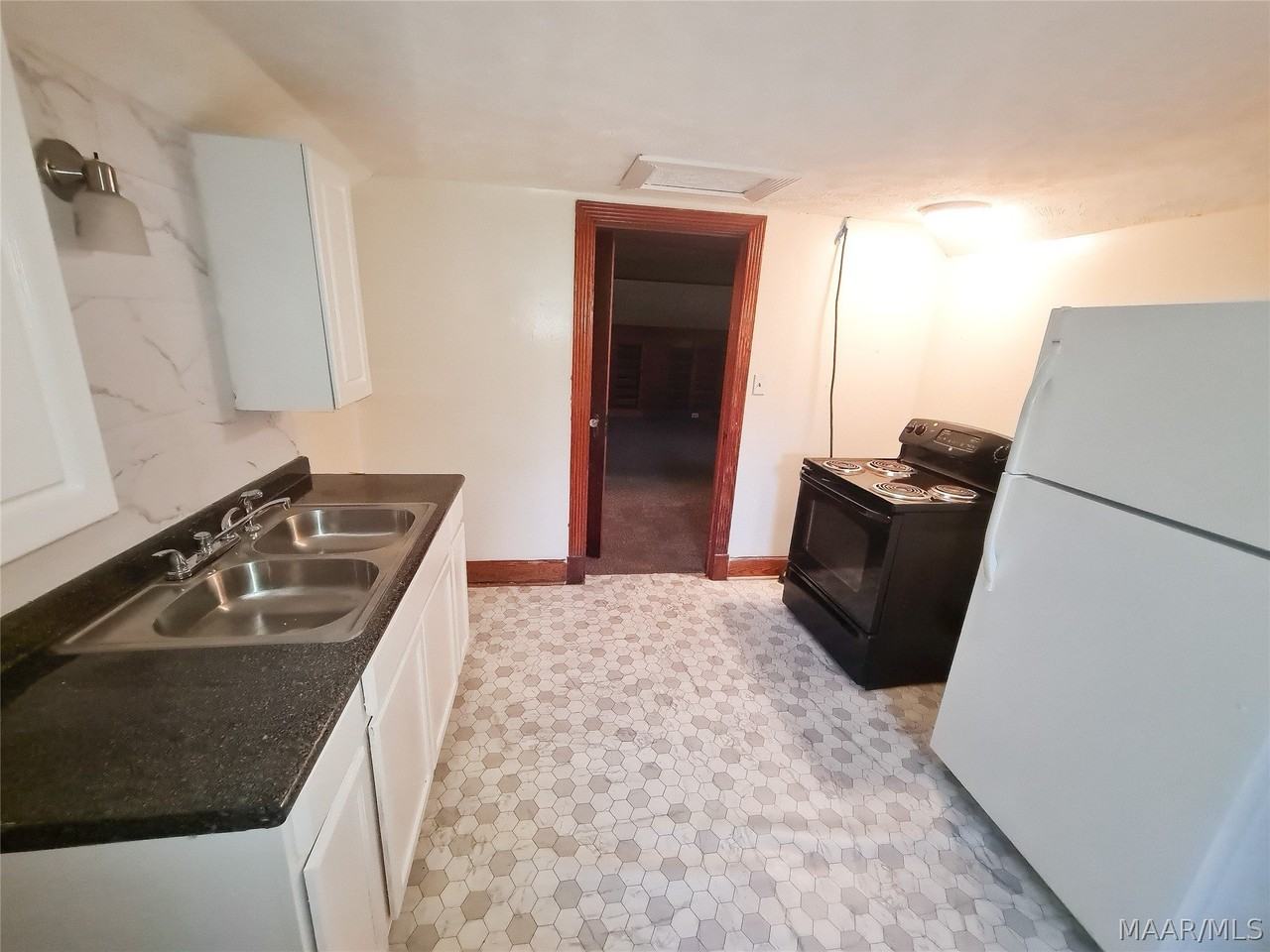 2305 Yancey Ave #B - Photo 5 of 19