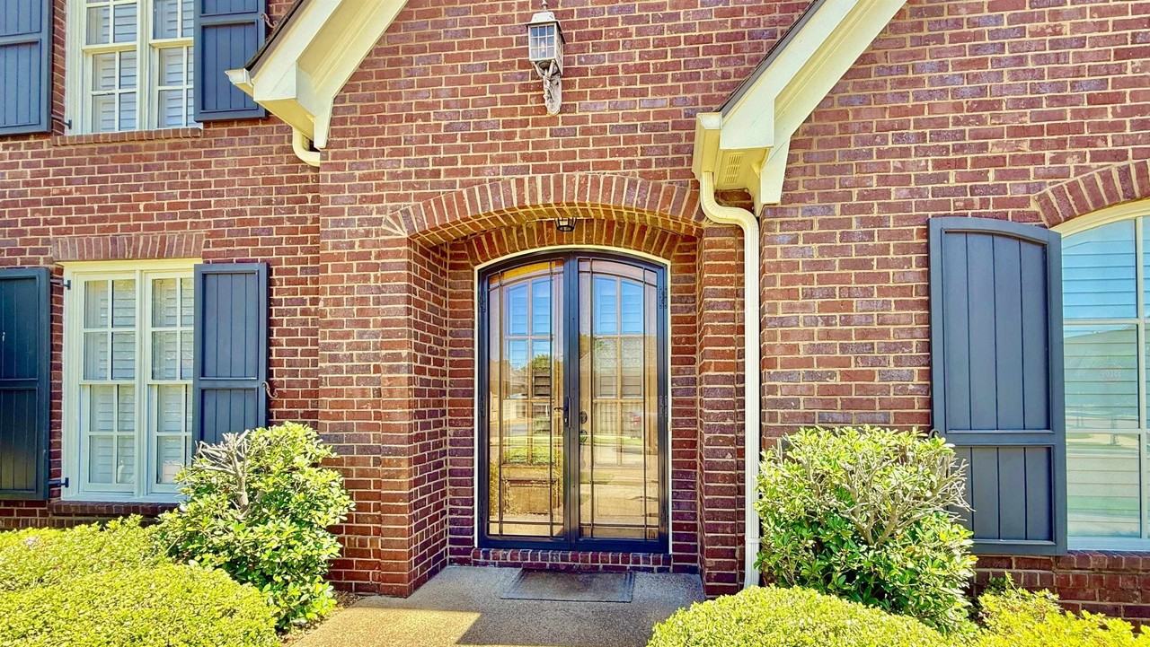 9008 Arden Meadows Dr - Photo 3 of 29