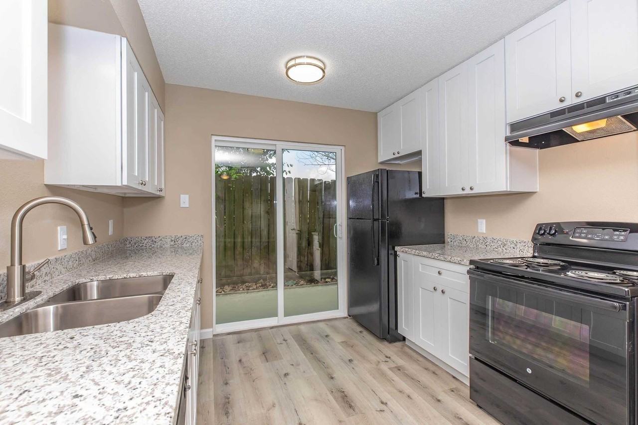 Timberside Dr - Photo 4 of 10