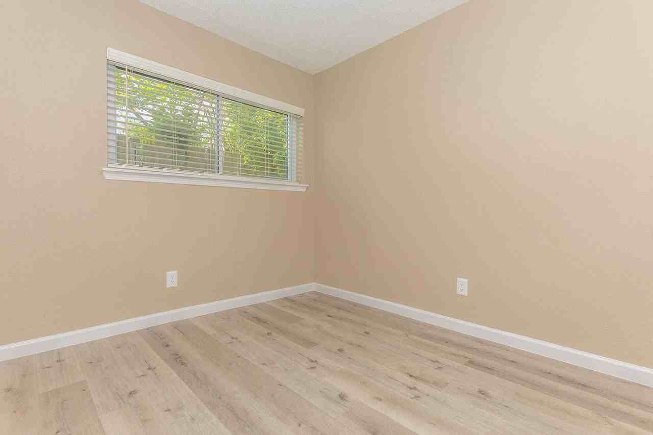 Timberside Dr - Photo 5 of 10