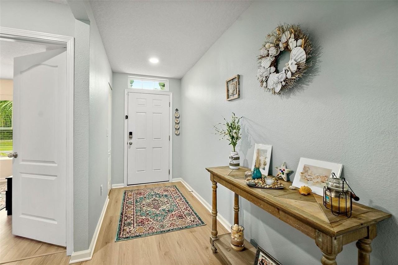 608 Grand Reserve Dr - Photo 4 of 50