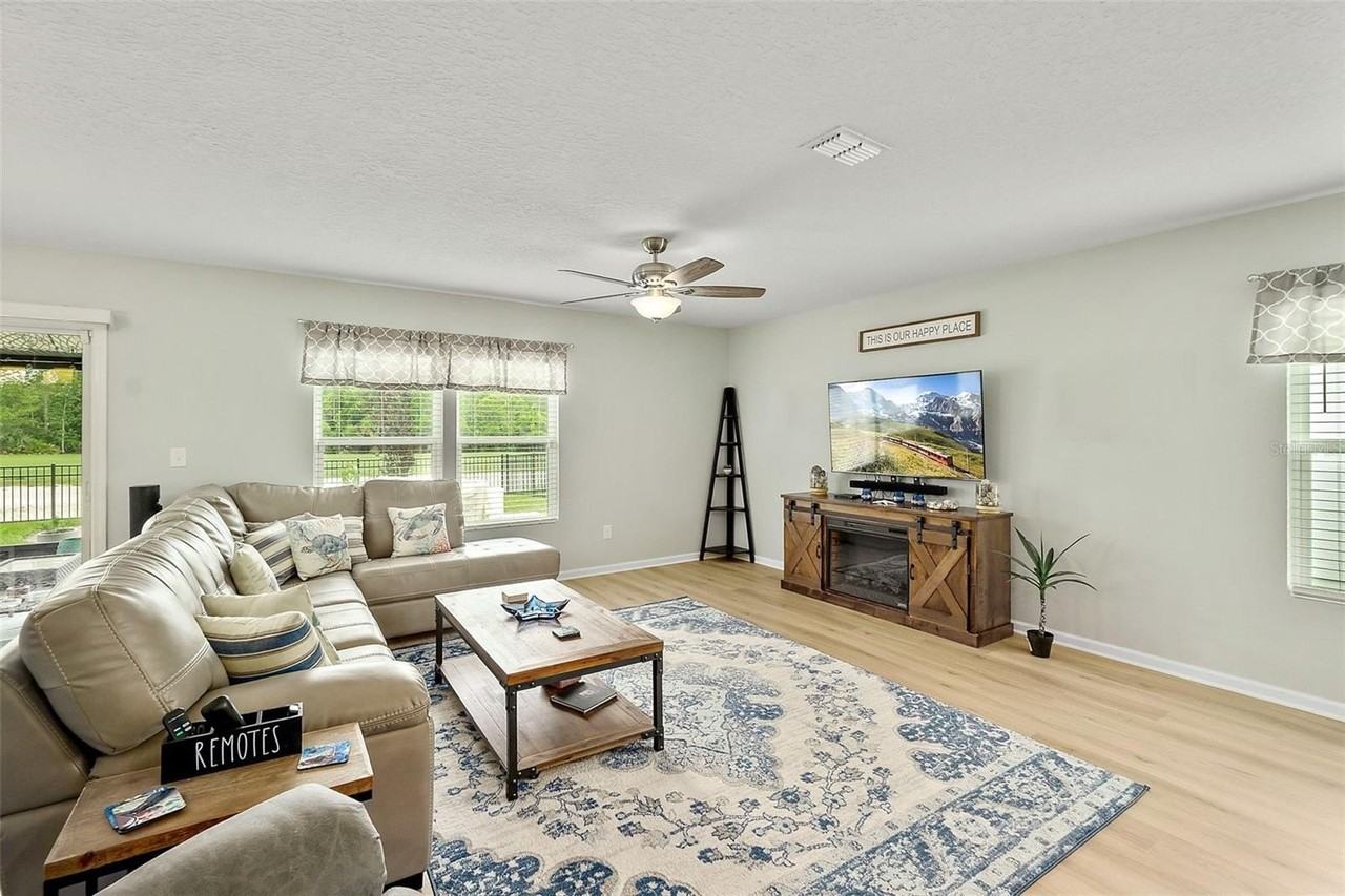 608 Grand Reserve Dr - Photo 7 of 50