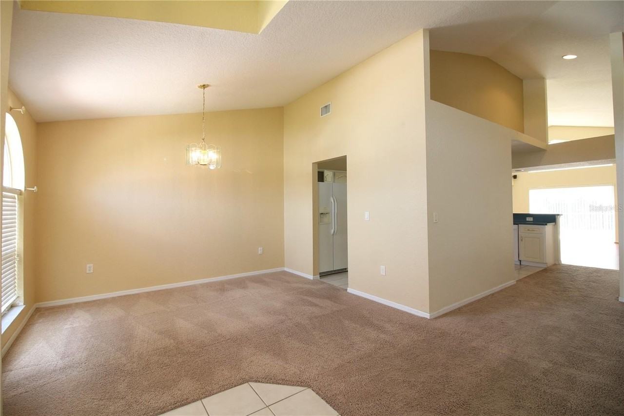 2313 Colony Club Dr - Photo 3 of 23