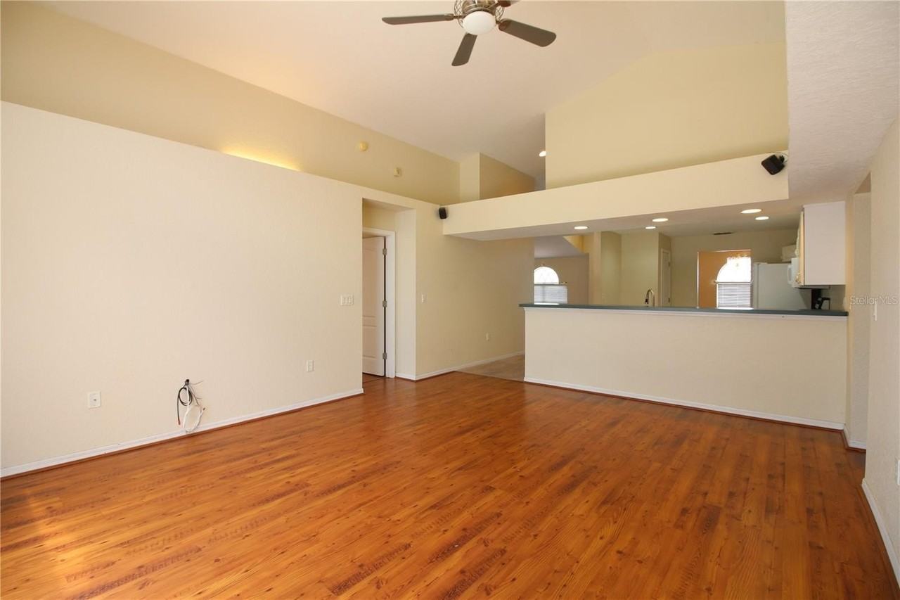 2313 Colony Club Dr - Photo 7 of 23