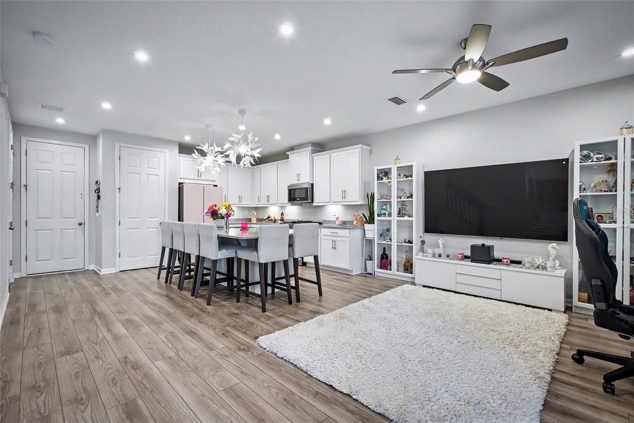 3515 Headland Way - Photo 6 of 30