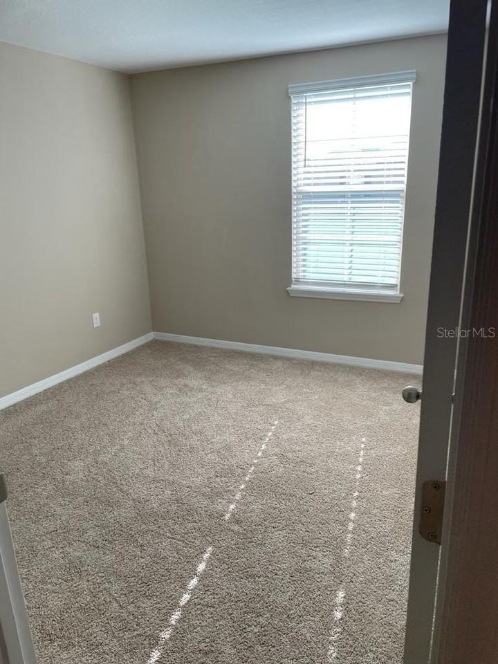 10042 Salt Point Dr - Photo 6 of 19