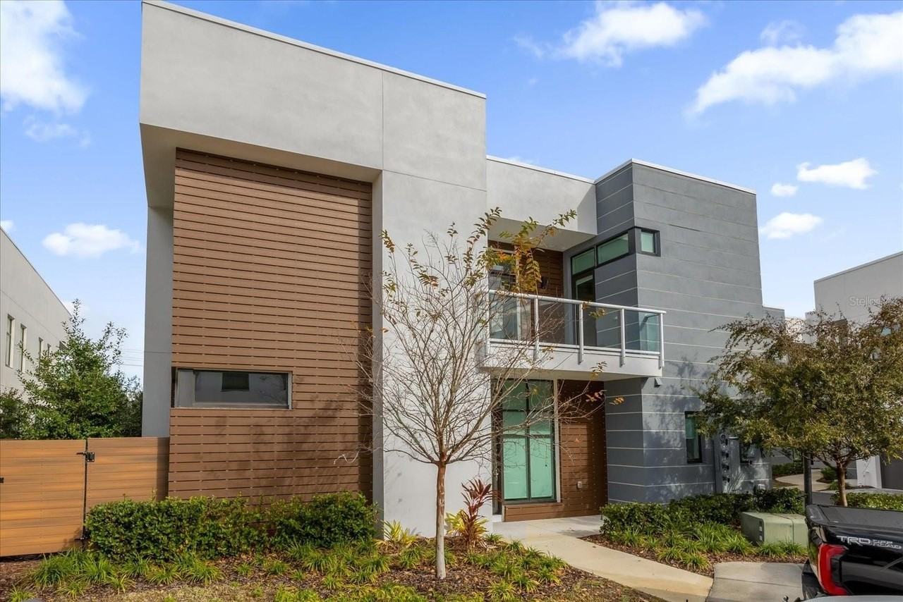 1776 Mondrian Cir - Photo 3 of 44