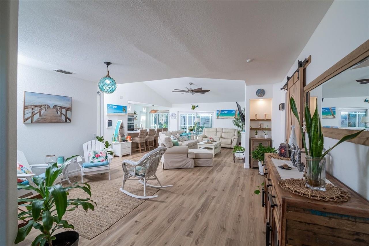 3267 Amaca Cir - Photo 6 of 34