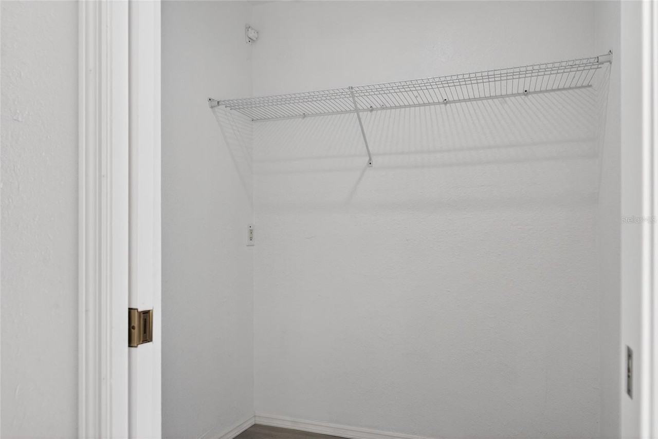 536 Royal Palm Dr - Photo 6 of 14