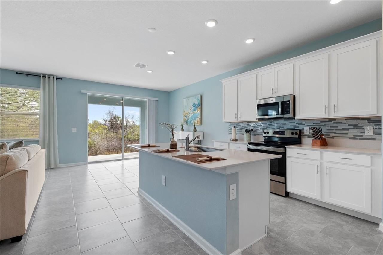 157 Aces High Ln - Photo 5 of 35