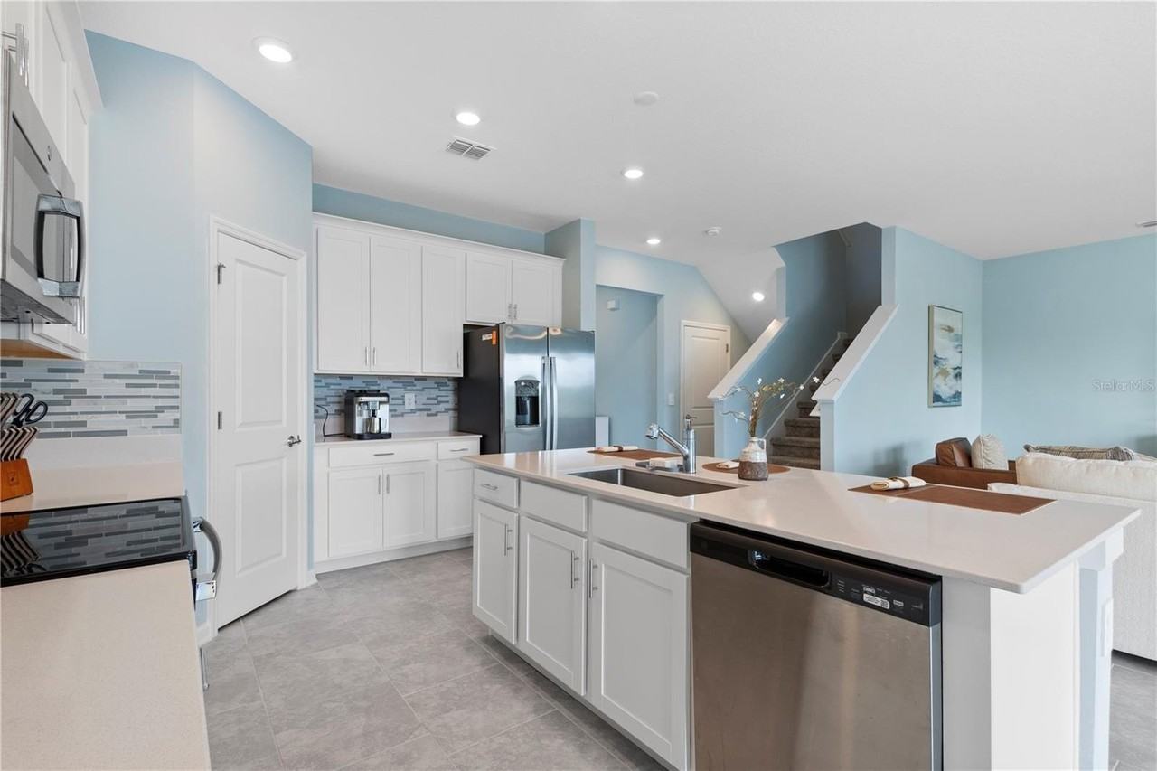 157 Aces High Ln - Photo 6 of 35