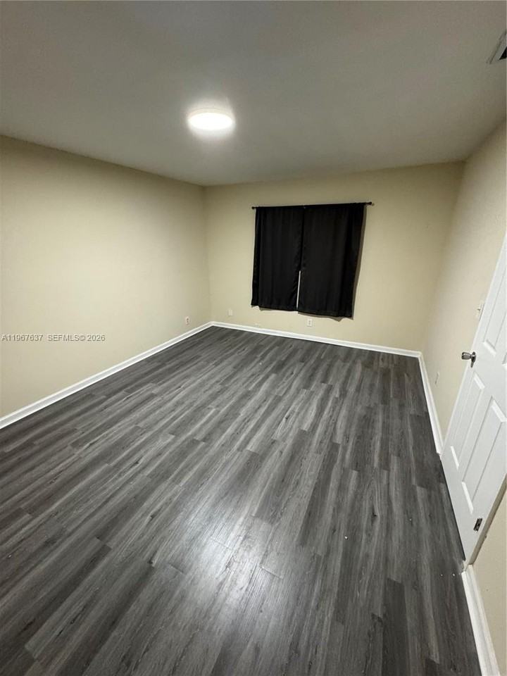 129 San Remo Boulevard #129 - Photo 4 of 23