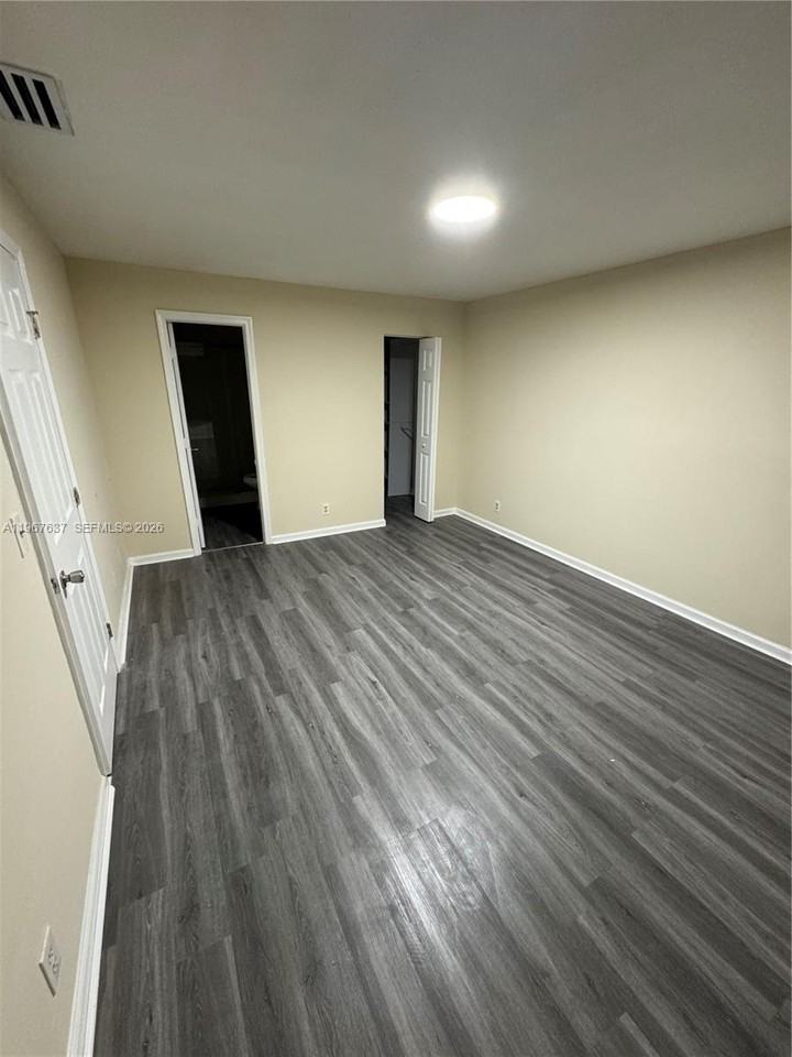 129 San Remo Boulevard #129 - Photo 6 of 23